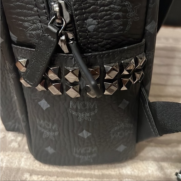 Small/Medium MCM Backpack NEW W/O tags - Picture 6 of 7